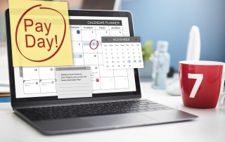 payday note in laptop